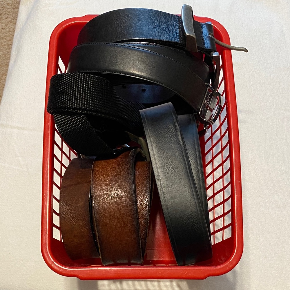 6 Men's Belts~Black & Brown